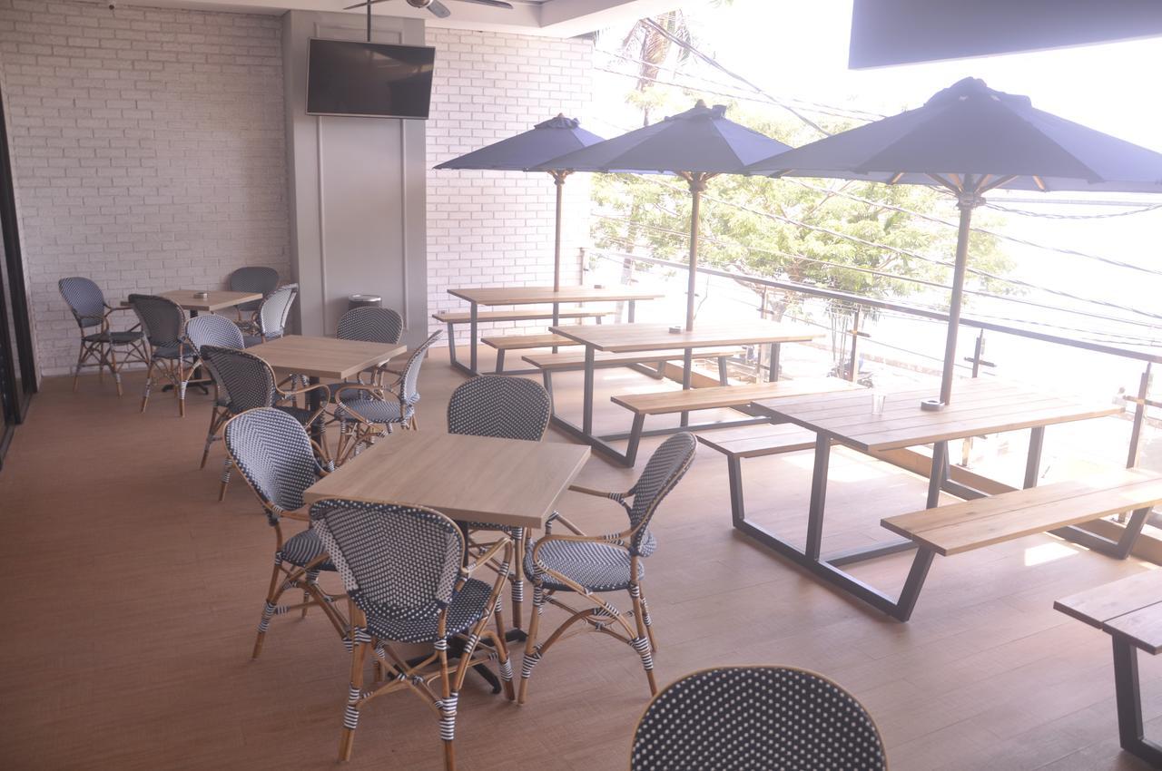 Expressia Hotel Makassar Ngoại thất bức ảnh