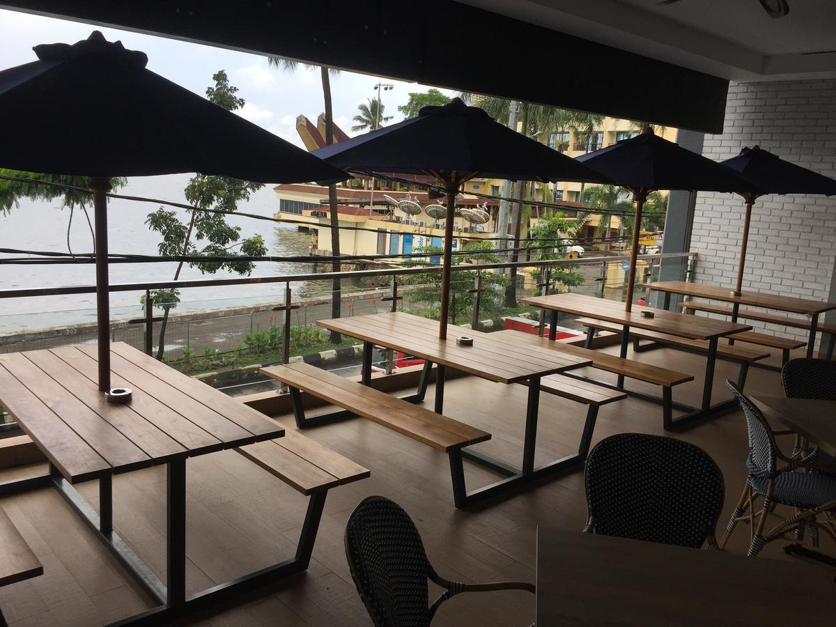 Expressia Hotel Makassar Ngoại thất bức ảnh